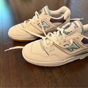 New Balance 550 Cream and Light Blue Women's Sneakers